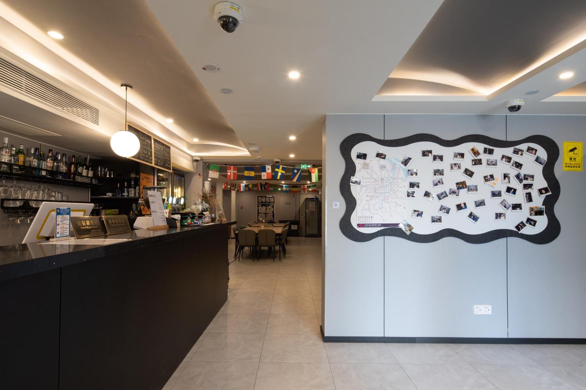 Dayin International Youth Hostel -Near People'S Square & Old Town -Social Area -Bar -Cafe -Gym -Free Laundry Luggage Storage -24H Front Desk -English Service เซี่ยงไฮ้ ภายนอก รูปภาพ