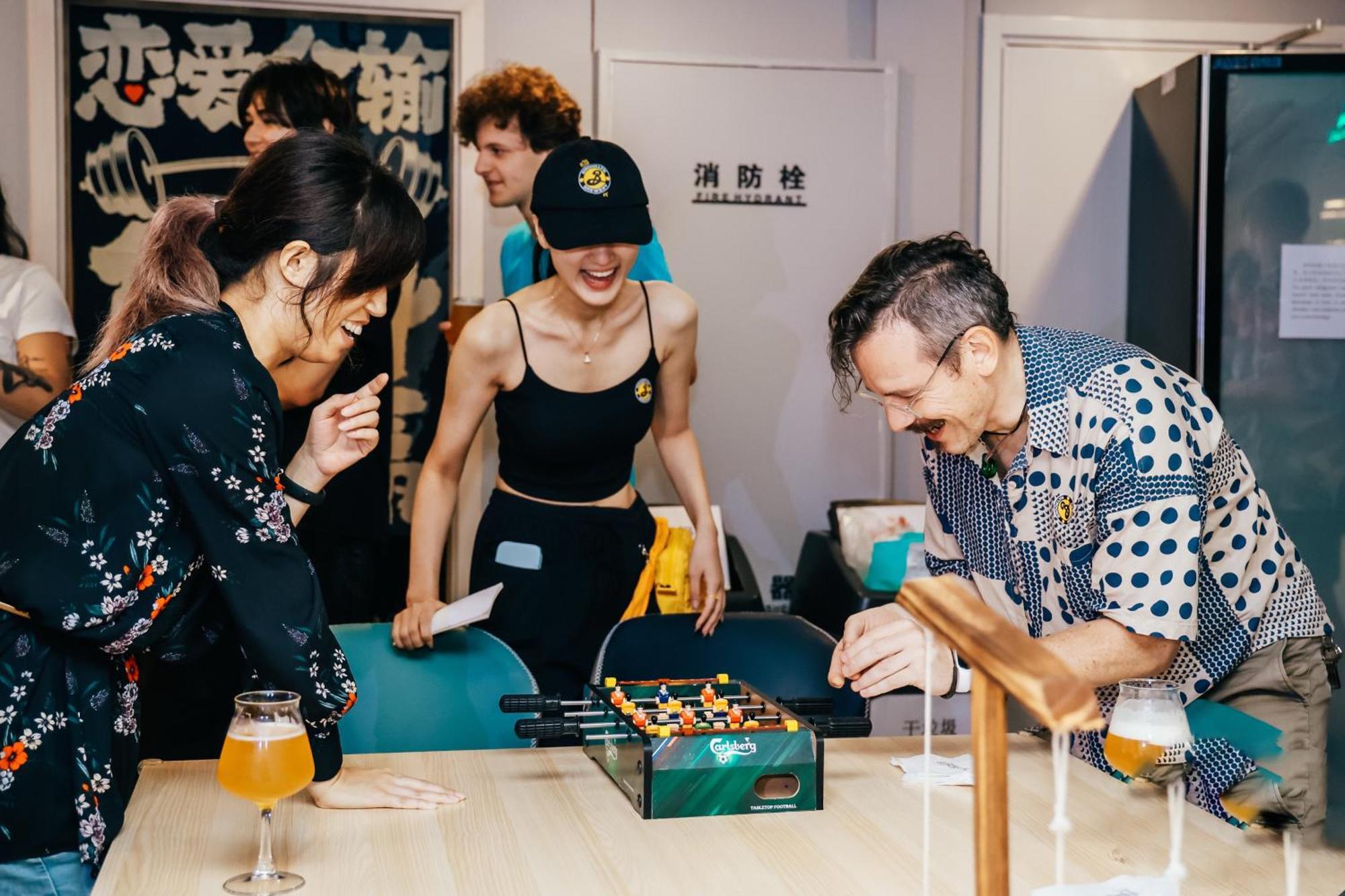 Dayin International Youth Hostel -Near People'S Square & Old Town -Social Area -Bar -Cafe -Gym -Free Laundry Luggage Storage -24H Front Desk -English Service เซี่ยงไฮ้ ภายนอก รูปภาพ