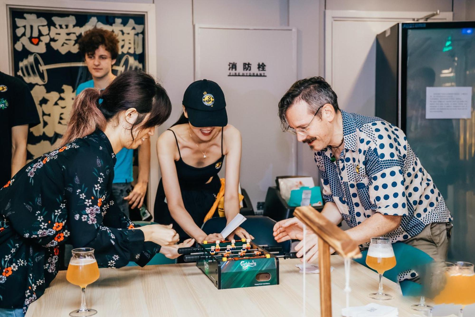 Dayin International Youth Hostel -Near People'S Square & Old Town -Social Area -Bar -Cafe -Gym -Free Laundry Luggage Storage -24H Front Desk -English Service เซี่ยงไฮ้ ภายนอก รูปภาพ