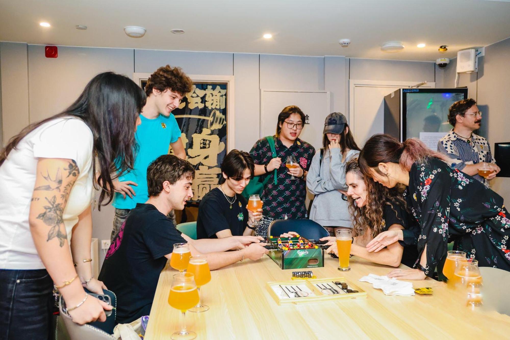 Dayin International Youth Hostel -Near People'S Square & Old Town -Social Area -Bar -Cafe -Gym -Free Laundry Luggage Storage -24H Front Desk -English Service เซี่ยงไฮ้ ภายนอก รูปภาพ