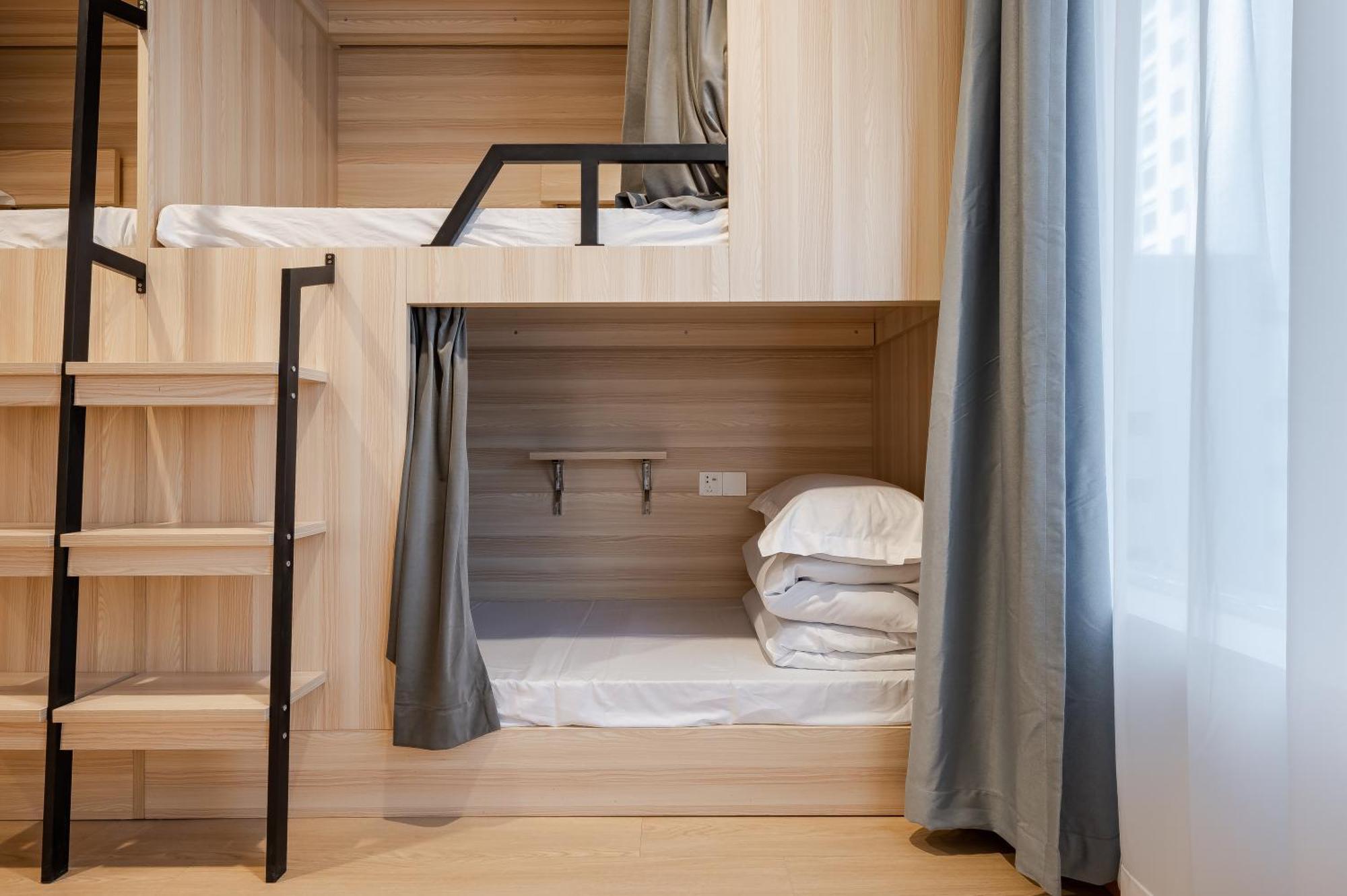 Dayin International Youth Hostel -Near People'S Square & Old Town -Social Area -Bar -Cafe -Gym -Free Laundry Luggage Storage -24H Front Desk -English Service เซี่ยงไฮ้ ภายนอก รูปภาพ