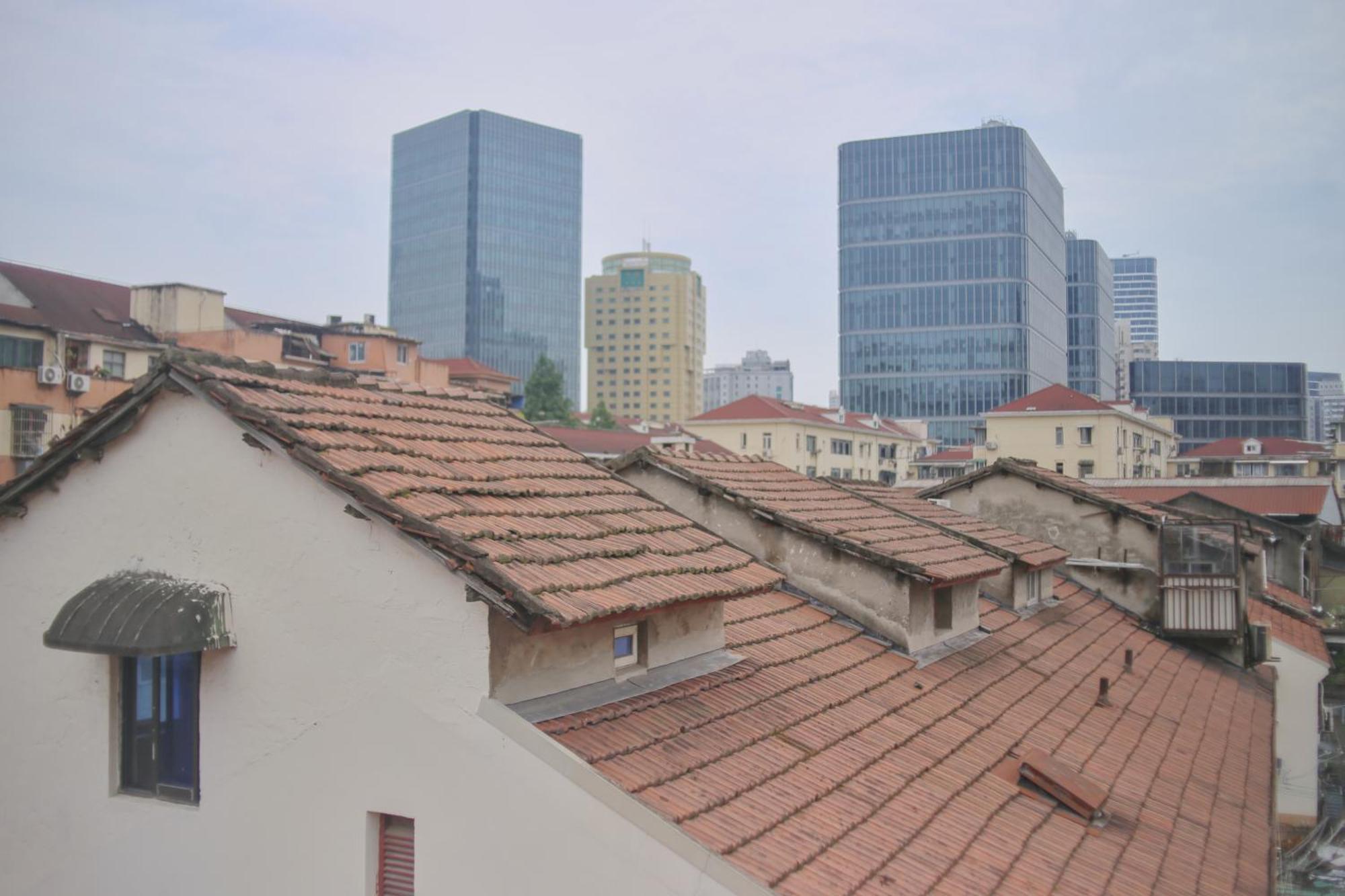 Dayin International Youth Hostel -Near People'S Square & Old Town -Social Area -Bar -Cafe -Gym -Free Laundry Luggage Storage -24H Front Desk -English Service เซี่ยงไฮ้ ภายนอก รูปภาพ
