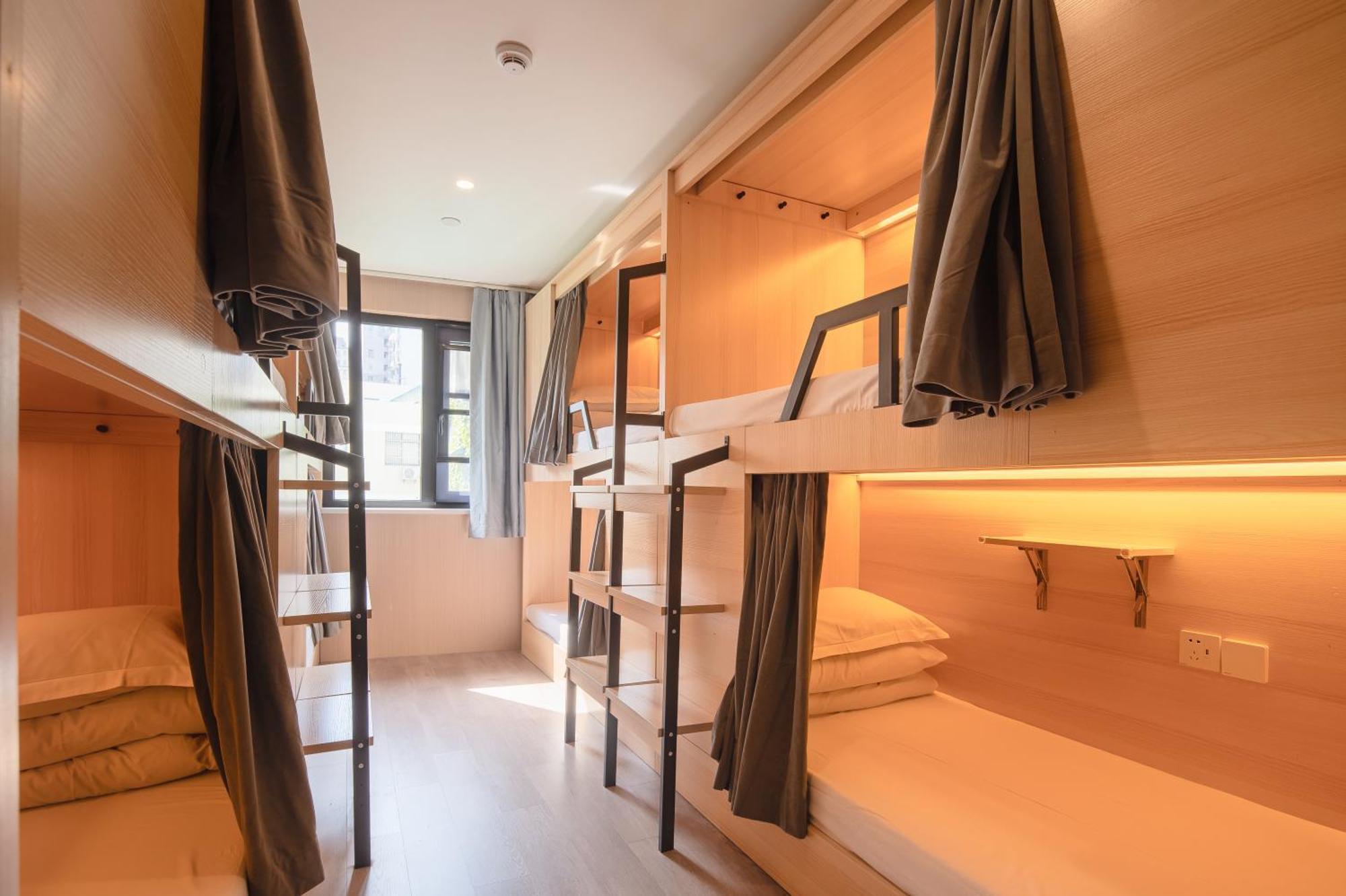 Dayin International Youth Hostel -Near People'S Square & Old Town -Social Area -Bar -Cafe -Gym -Free Laundry Luggage Storage -24H Front Desk -English Service เซี่ยงไฮ้ ภายนอก รูปภาพ