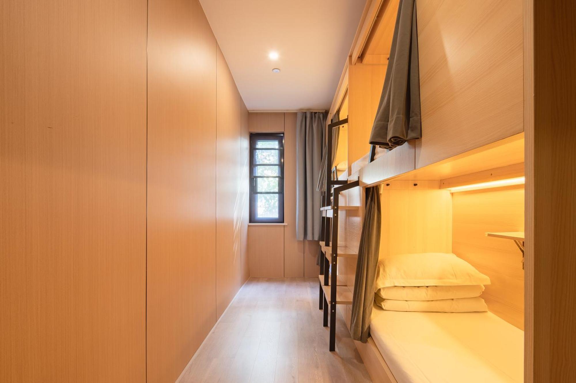 Dayin International Youth Hostel -Near People'S Square & Old Town -Social Area -Bar -Cafe -Gym -Free Laundry Luggage Storage -24H Front Desk -English Service เซี่ยงไฮ้ ภายนอก รูปภาพ