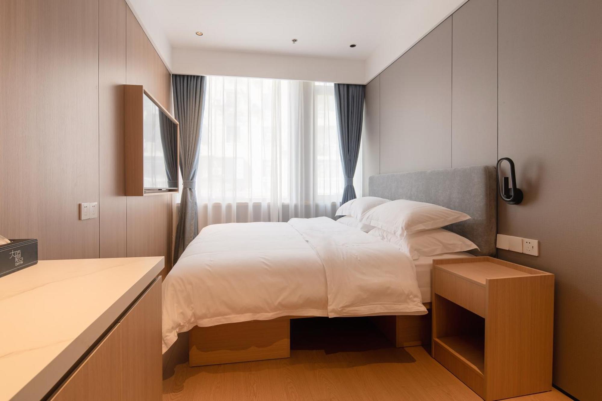 Dayin International Youth Hostel -Near People'S Square & Old Town -Social Area -Bar -Cafe -Gym -Free Laundry Luggage Storage -24H Front Desk -English Service เซี่ยงไฮ้ ภายนอก รูปภาพ